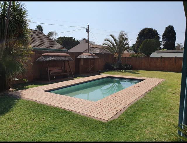 3 BEDROOM HOUSE SOLD IN THERESAPARK